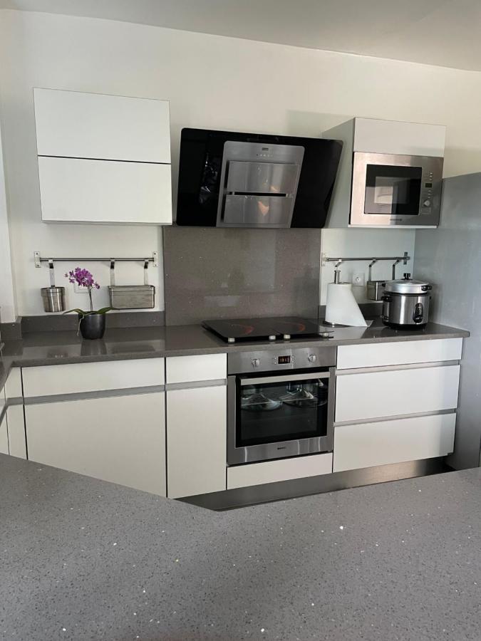 Charmant T2 Meuble Proche Chu Bellepierre Saint-Denis Exterior foto