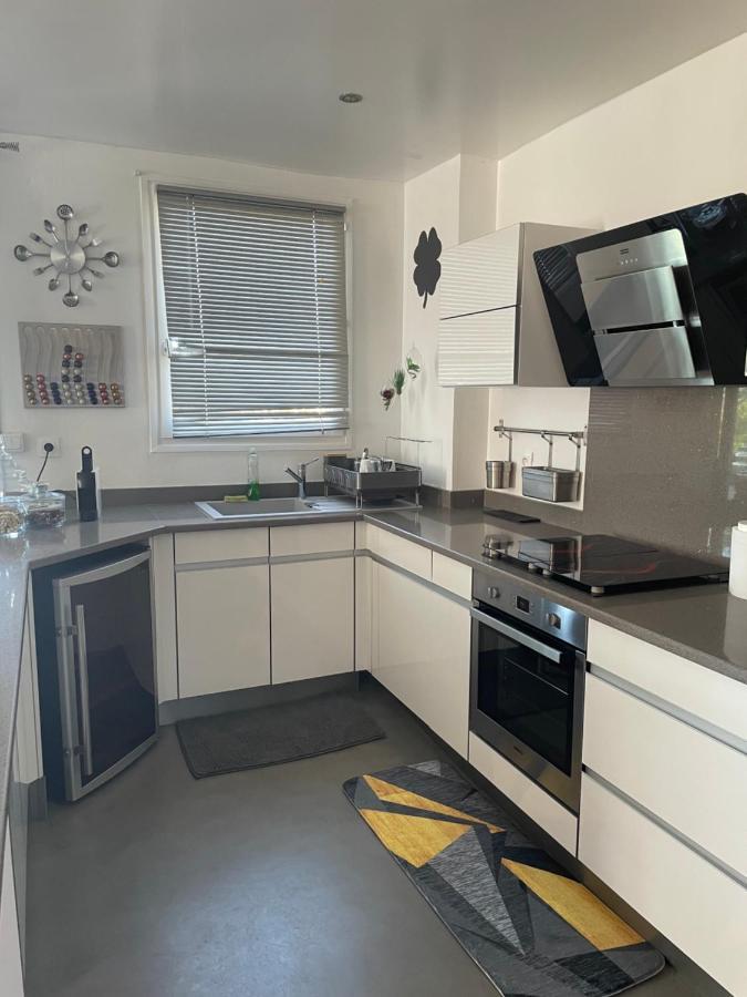 Charmant T2 Meuble Proche Chu Bellepierre Saint-Denis Exterior foto
